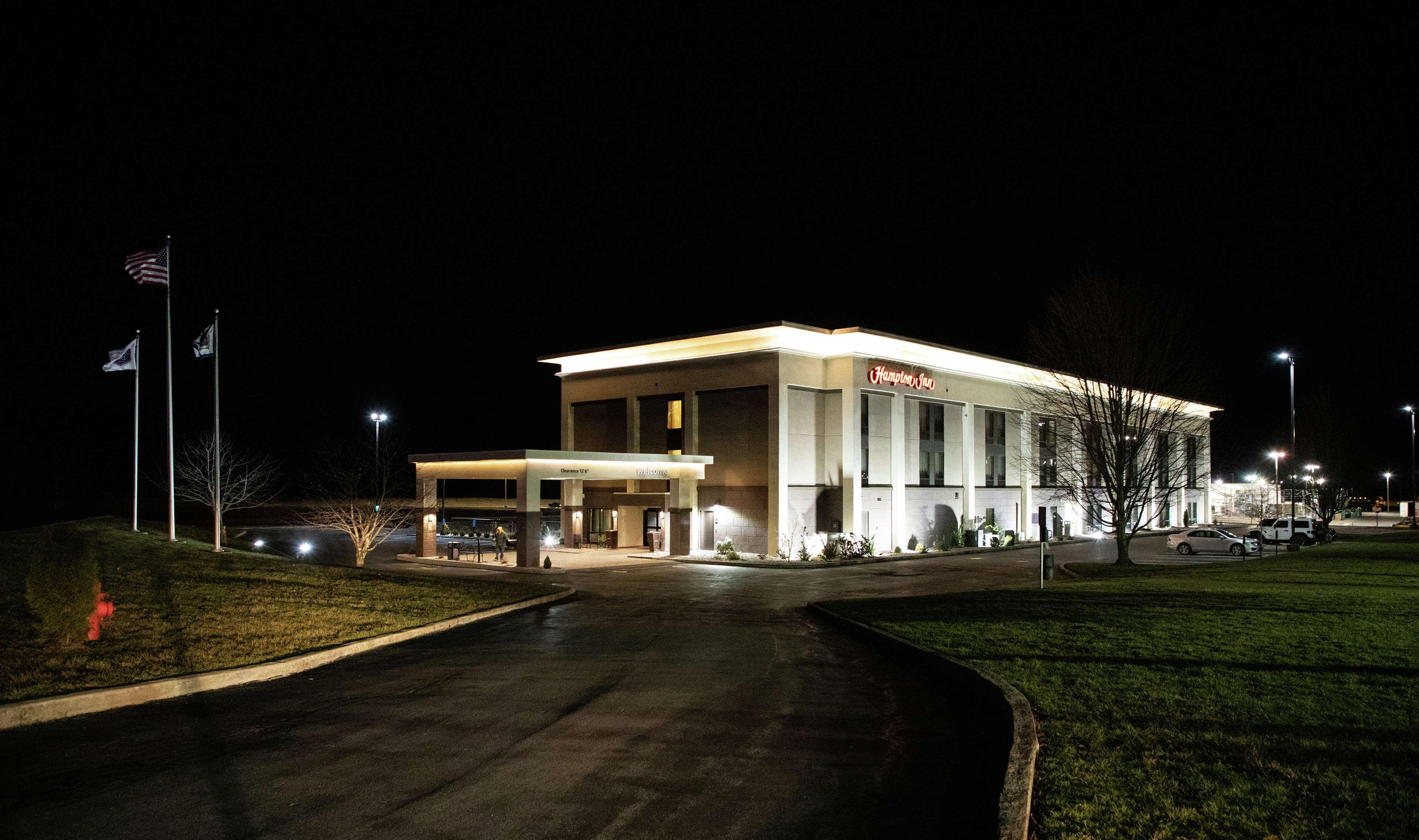 Hampton Inn Summersville Exterior foto